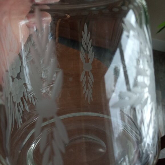 Vintage Antique Clear Etched Glass Crystal Decanter Floral - Picture 10 of 12